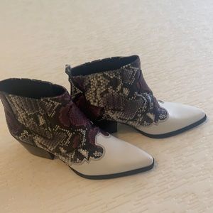 Size 7.5 Sam Edelman- brand new.